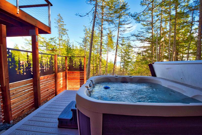 Hot tub with views through the trees